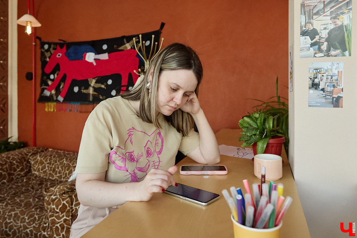 Многие привычные приложения для общения находятся под угрозой полного отключения от Рунета. И это, как известно, отнюдь не первоапрельская шутка. Пока одни пытаются «оживить» любимые сервисы, другие вовсю осваивают новые площадки. Корреспондент «Ключ-Медиа» провел тест-драйв некоторых пока еще малоизвестных мессенджеров, которые вполне могут стать доступной альтернативой.