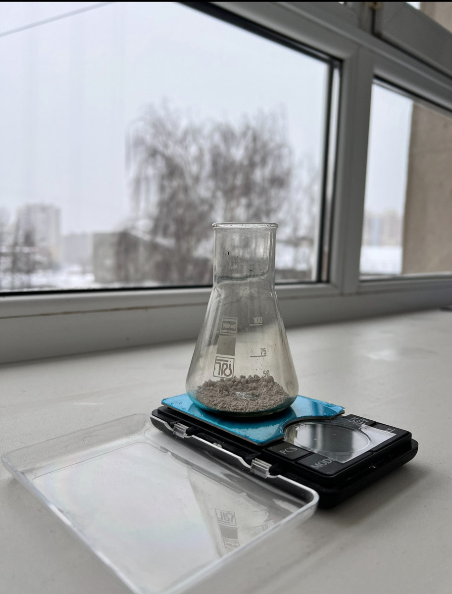 Владимирская молодежь покоряет новые высоты. А главным источником их вдохновения становится родной край. Так, две четверокурсницы колледжа ВлГУ привезли домой победу со всероссийского конкурса. Другая магистрантка «вырастила» собственного белокаменного льва и создала самоглазурующуюся керамику! «Ключ-Медиа» поговорил с юными дарованиями об их проектах и разработках.