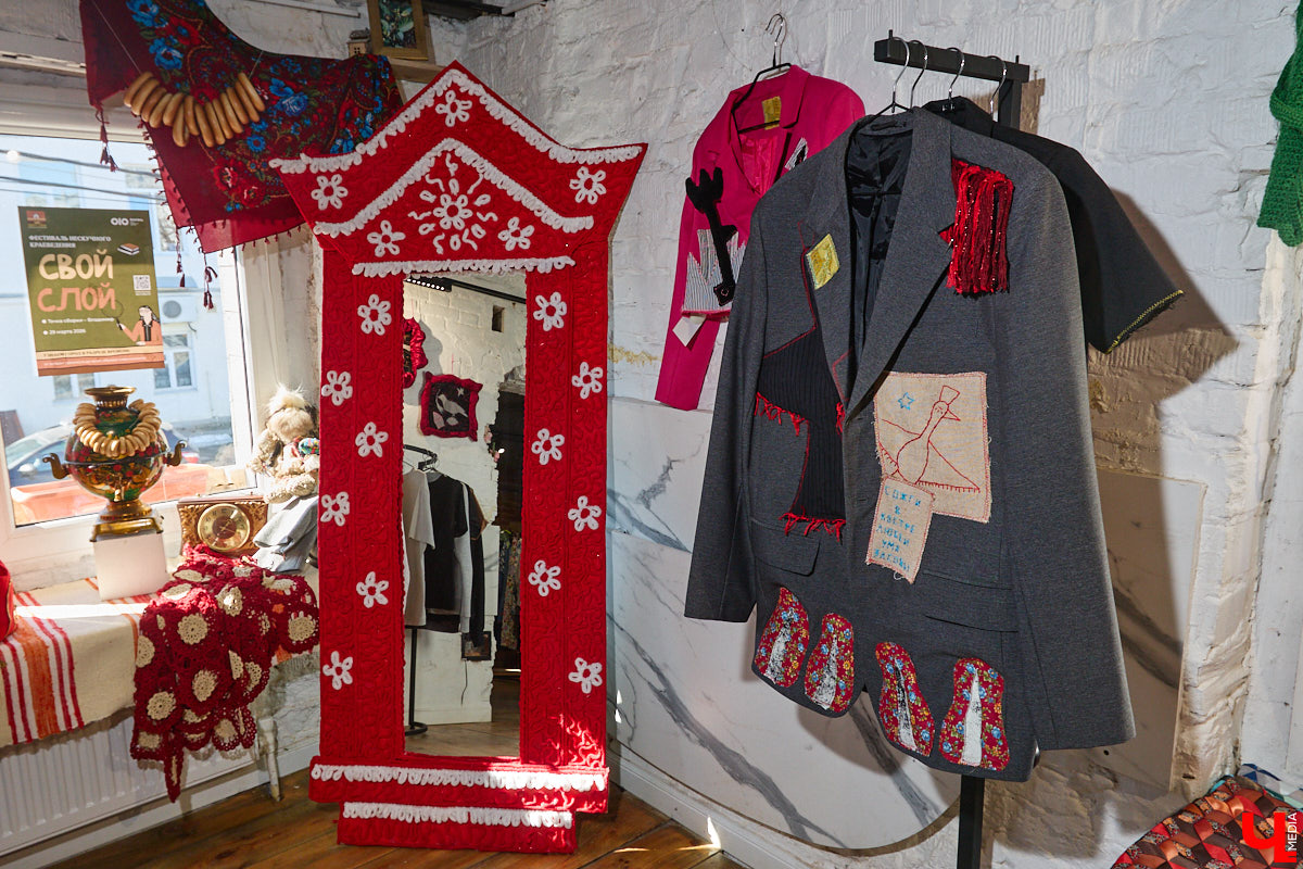 Минувший воскресный день ознаменовался важным культурным событием: в историческом центре прошел краеведческий фестиваль «Свой слой». Мероприятие посвятили не только прошлому областной столицы, но и его настоящему. «Ключ-Медиа» побывал там и готов поделиться самыми яркими моментами!