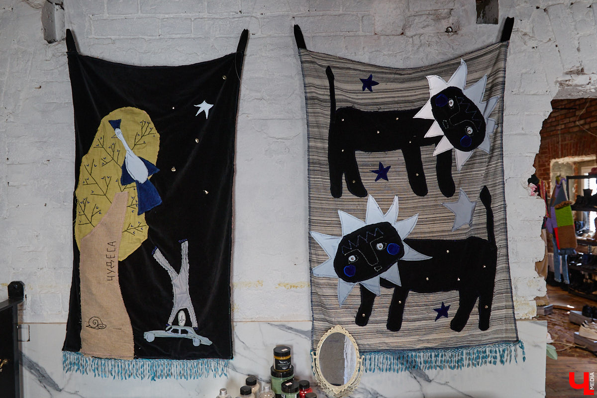 Минувший воскресный день ознаменовался важным культурным событием: в историческом центре прошел краеведческий фестиваль «Свой слой». Мероприятие посвятили не только прошлому областной столицы, но и его настоящему. «Ключ-Медиа» побывал там и готов поделиться самыми яркими моментами!