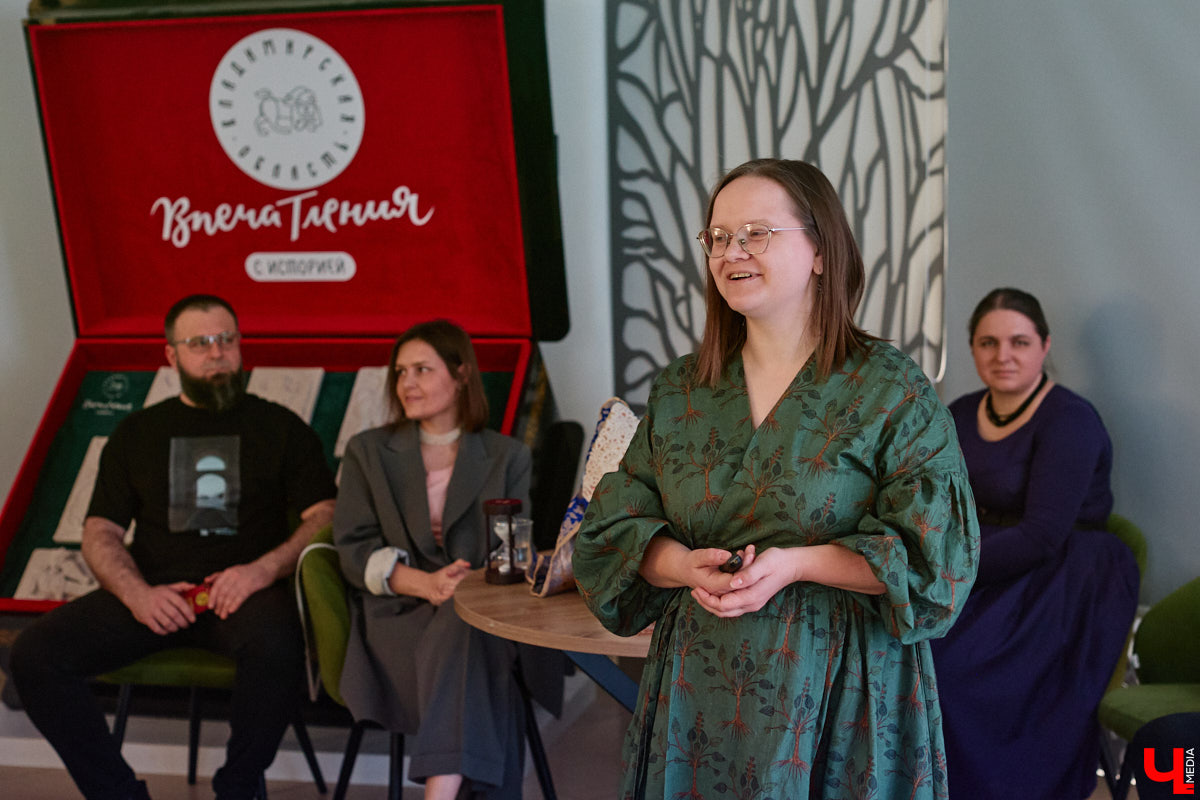 Минувший воскресный день ознаменовался важным культурным событием: в историческом центре прошел краеведческий фестиваль «Свой слой». Мероприятие посвятили не только прошлому областной столицы, но и его настоящему. «Ключ-Медиа» побывал там и готов поделиться самыми яркими моментами!