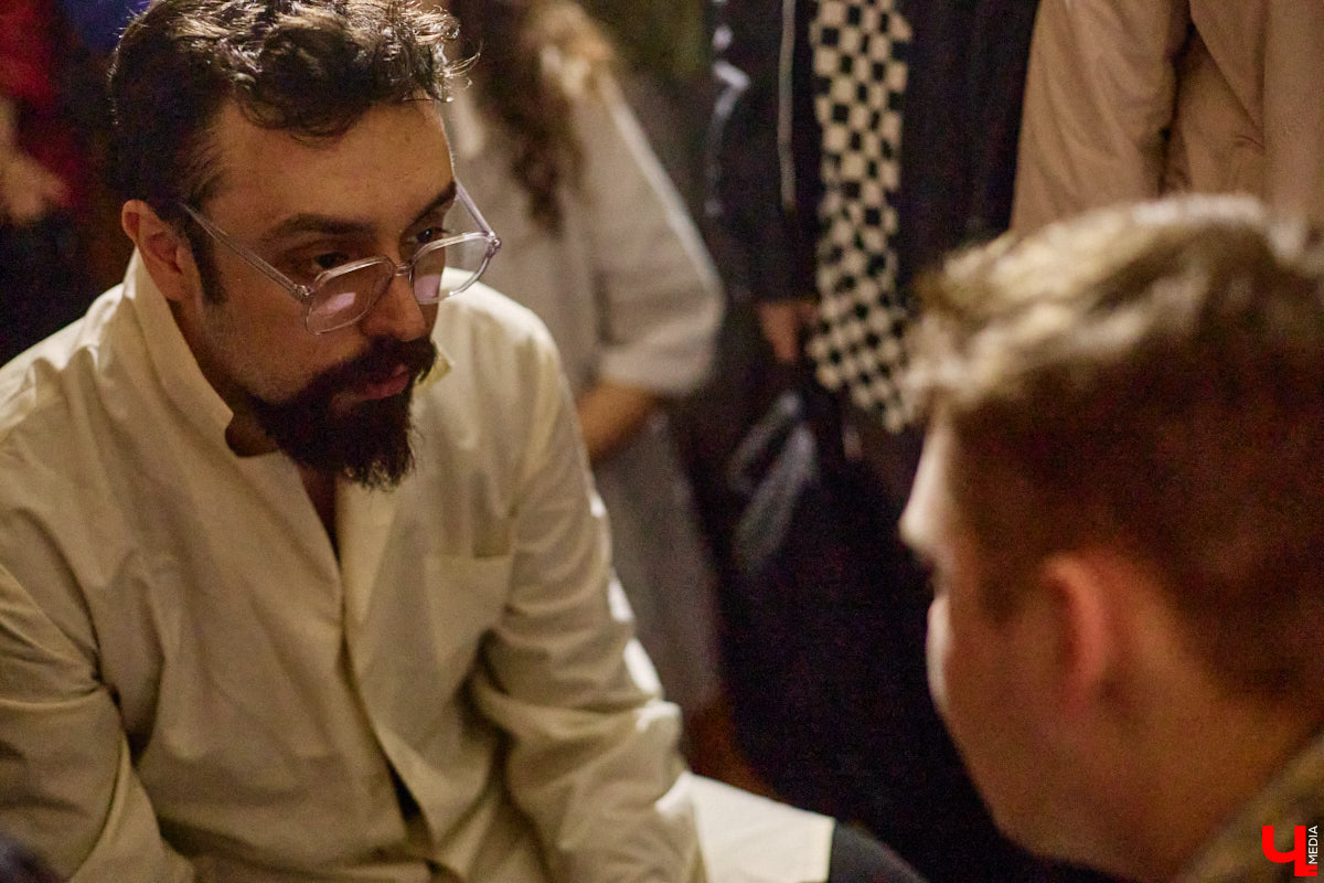 Минувший воскресный день ознаменовался важным культурным событием: в историческом центре прошел краеведческий фестиваль «Свой слой». Мероприятие посвятили не только прошлому областной столицы, но и его настоящему. «Ключ-Медиа» побывал там и готов поделиться самыми яркими моментами!