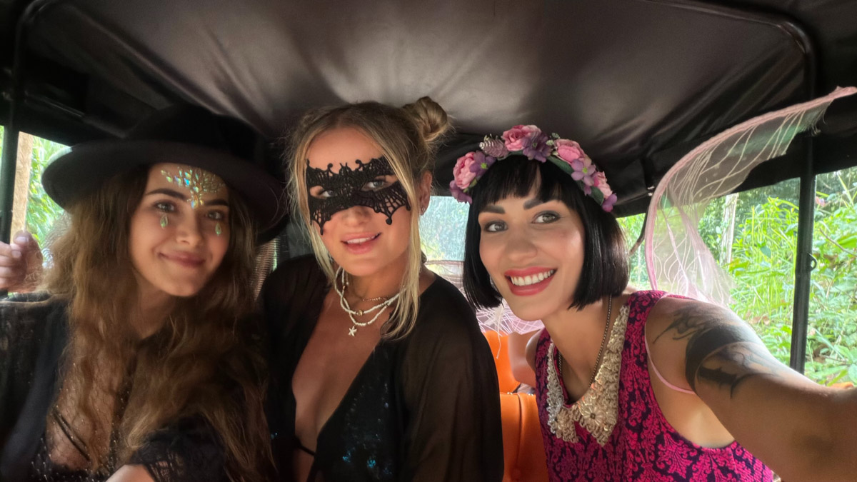 В Таиланде открылся иммерсивный парк The Xperience, который уже называют одним из самых впечатляющих и масштабных в стране. Среди первых гостей оказались и владимирцы, почти четыре года живущие на райском острове Самуи.