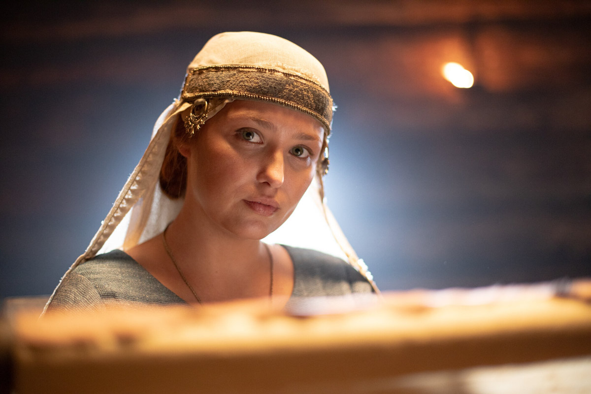 В марте состоялась премьера саги о жизни Андрея Боголюбского. Съемки сериала «Князь Андрей» проходили также в 33-м регионе. Жителям не терпелось оценить результат длительного кинопроцесса. Увы, многих он разочаровал. «Ключ-Медиа» изучил позиции экспертов, разобравших кинопродукт по косточкам.