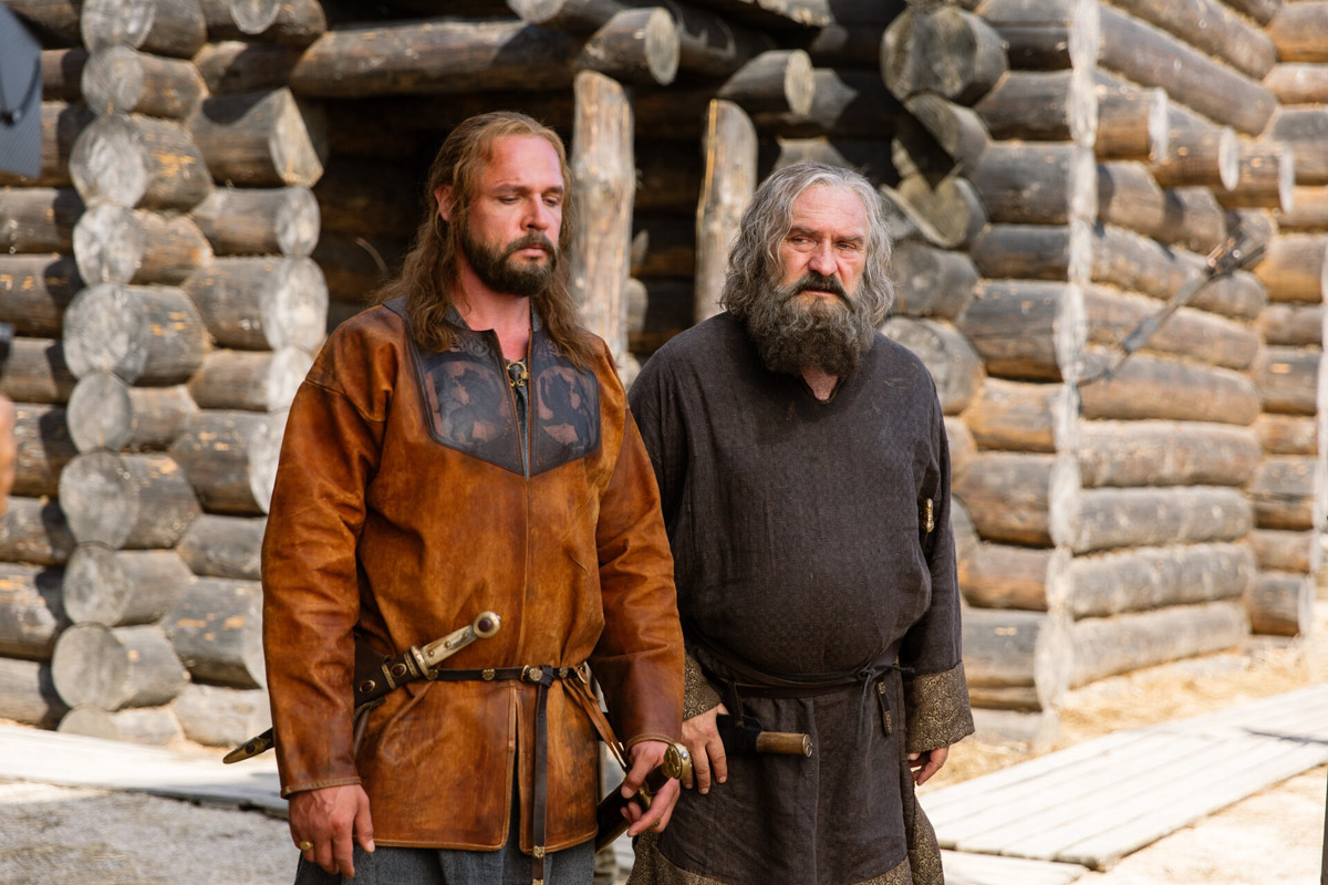 В марте состоялась премьера саги о жизни Андрея Боголюбского. Съемки сериала «Князь Андрей» проходили также в 33-м регионе. Жителям не терпелось оценить результат длительного кинопроцесса. Увы, многих он разочаровал. «Ключ-Медиа» изучил позиции экспертов, разобравших кинопродукт по косточкам.