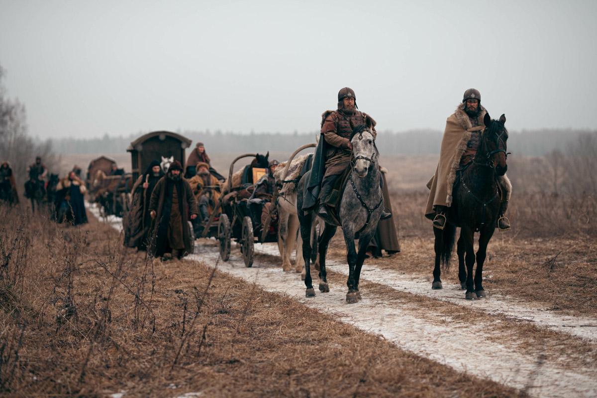 В марте состоялась премьера саги о жизни Андрея Боголюбского. Съемки сериала «Князь Андрей» проходили также в 33-м регионе. Жителям не терпелось оценить результат длительного кинопроцесса. Увы, многих он разочаровал. «Ключ-Медиа» изучил позиции экспертов, разобравших кинопродукт по косточкам.