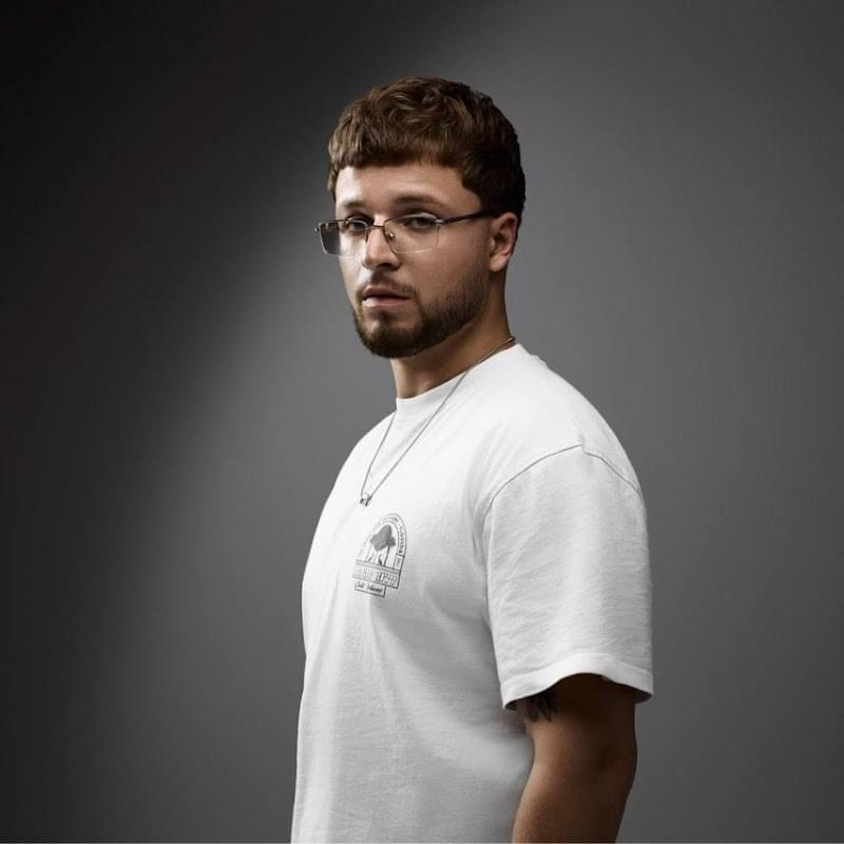 Группа «Ария» отметит во Владимире 40-летний юбилей группы, а Сергей Орлов привезет новую программу «Звезда». Помимо этого жителей областного центра ждут концерты на любой вкус: от рок-выступлений и кавер-шоу до новых имен и туров. Все подробности — в нашей афише.