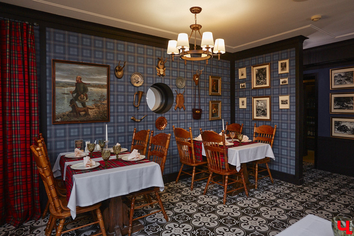 В Суздале не принято спешить. И готовят там тоже без суеты. Местная еда — про основательность, уют, тепло домашнего очага. Ресторан «Дворянское гнездо» именно то место, где данная философия обретает смысл. А подчеркивает ее печное меню, разработанное для ценителей медленного томления, традиционного подхода и чистоты вкуса.