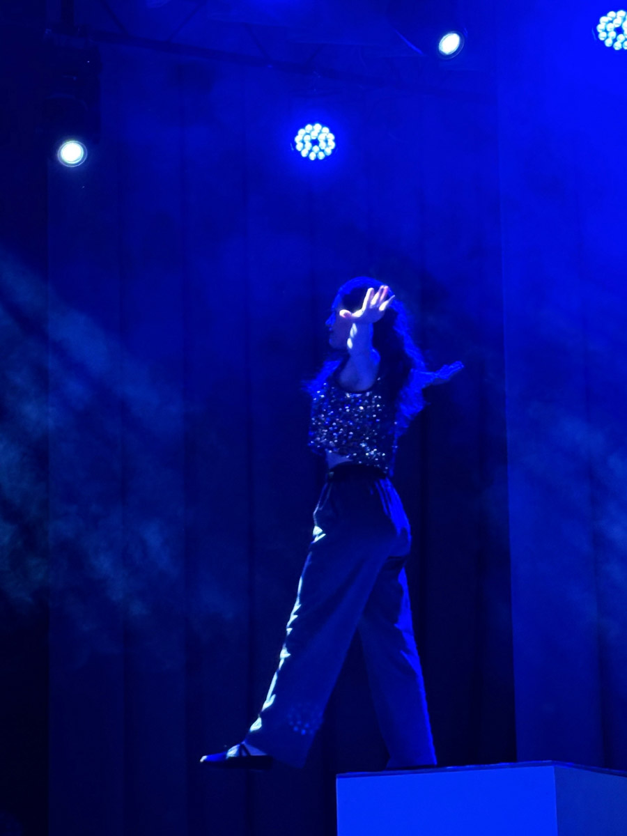 Как понять, что перед вами по-настоящему великое произведение? В первую очередь оно точно не оставит равнодушным. Так произошло и с Ильей Поляковым, героем нашего материала, еще в детстве полюбившем, пожалуй, самую известную книгу Экзюпери. А недавно он побывал на постановке по этой трогательной истории. Своими мыслями о спектакле «Маленький принц» студенческого театра в Муромцеве он делится с читателями «Ключ-Медиа».