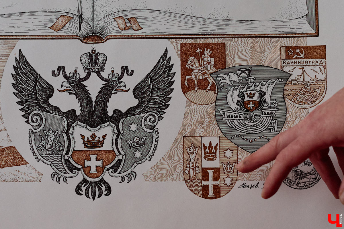 В обычной суздальской квартире живет график Александр Ерашов. Скромная обстановка никак не соответствует масштабам таланта мастера. На его счету несколько монументальных серий, которые «Ключ-Медиа» поспешил осветить. Тем более появился повод: вклад творца в развитие искусства оценила Российская академия художеств.