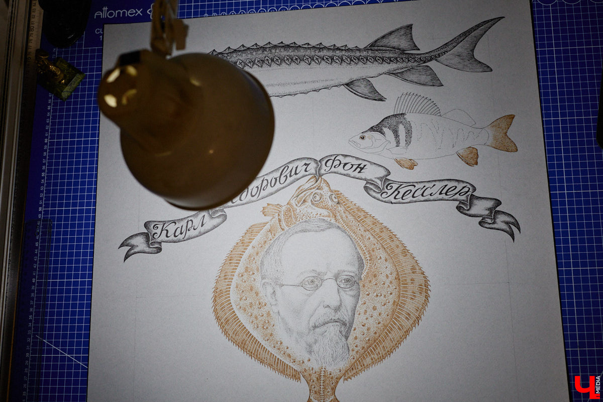 В обычной суздальской квартире живет график Александр Ерашов. Скромная обстановка никак не соответствует масштабам таланта мастера. На его счету несколько монументальных серий, которые «Ключ-Медиа» поспешил осветить. Тем более появился повод: вклад творца в развитие искусства оценила Российская академия художеств.