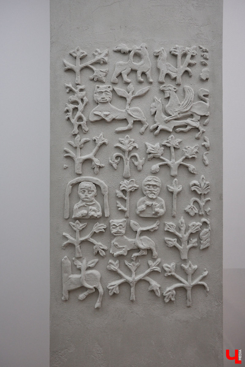 Обновленный флагманский филиал известной сети оптических центров и глазных клиник «Оптикстайл» на Студеной Горе, 34 открыл свои двери. Проект реновации заслуживает внимания не только потому, что удалось расширить количество медицинских услуг, увеличить ассортимент оправ и качественных солнцезащитных очков, но и из-за самой дизайн-концепции центра. На минувшей неделе его клиенты, пациенты, друзья и партнеры пришли, чтобы воочию увидеть перемены.