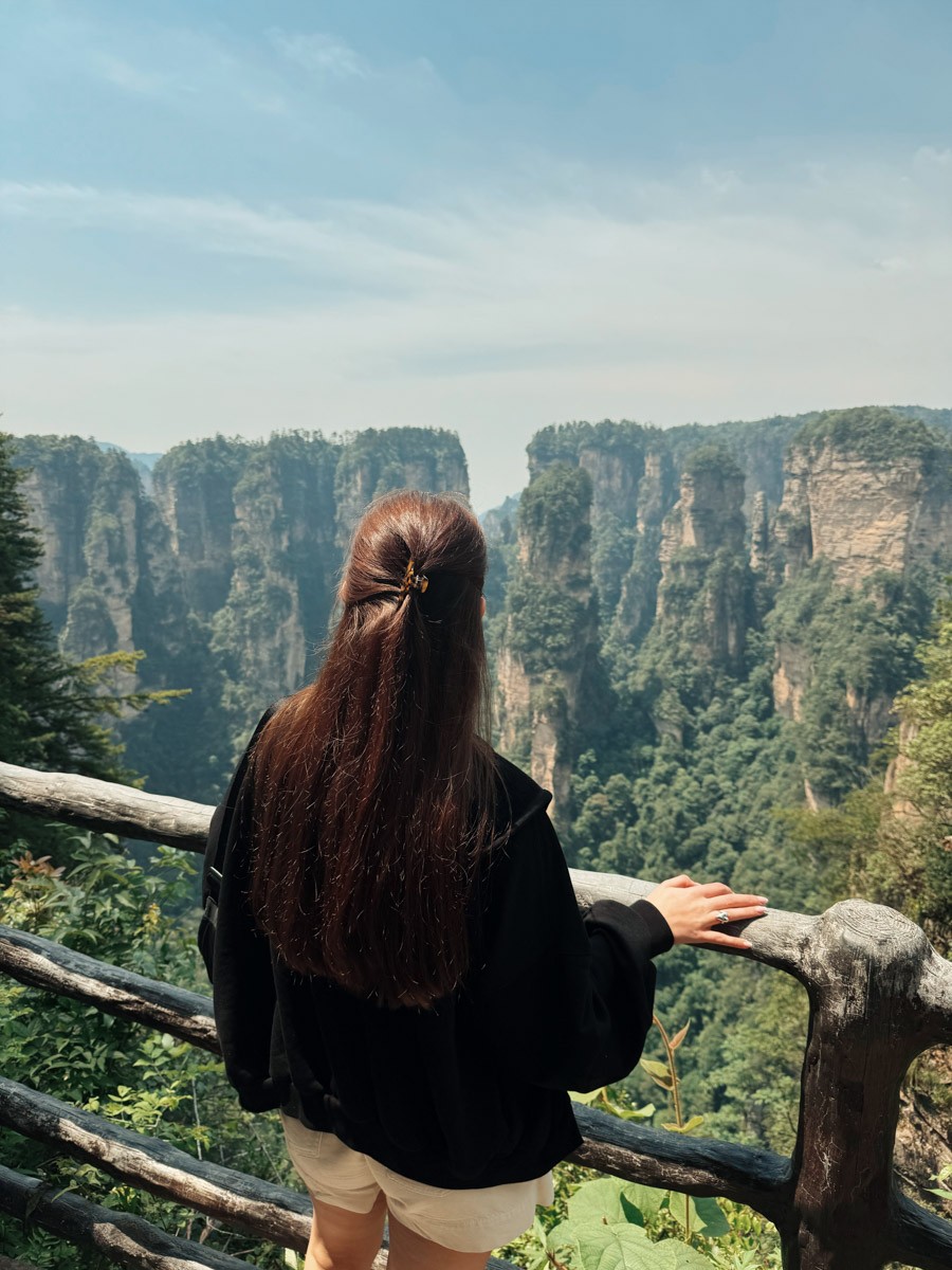 В мае 2025 года владимирский психолог Кристина Вдовина перебралась в Китай. Разумеется, такой головокружительный поворот оказался связан с массой впечатлений, трудностей и внутренних трансформаций. Спустя почти год жизни в Азии девушка готова поделиться своими выводами и умозаключениями.