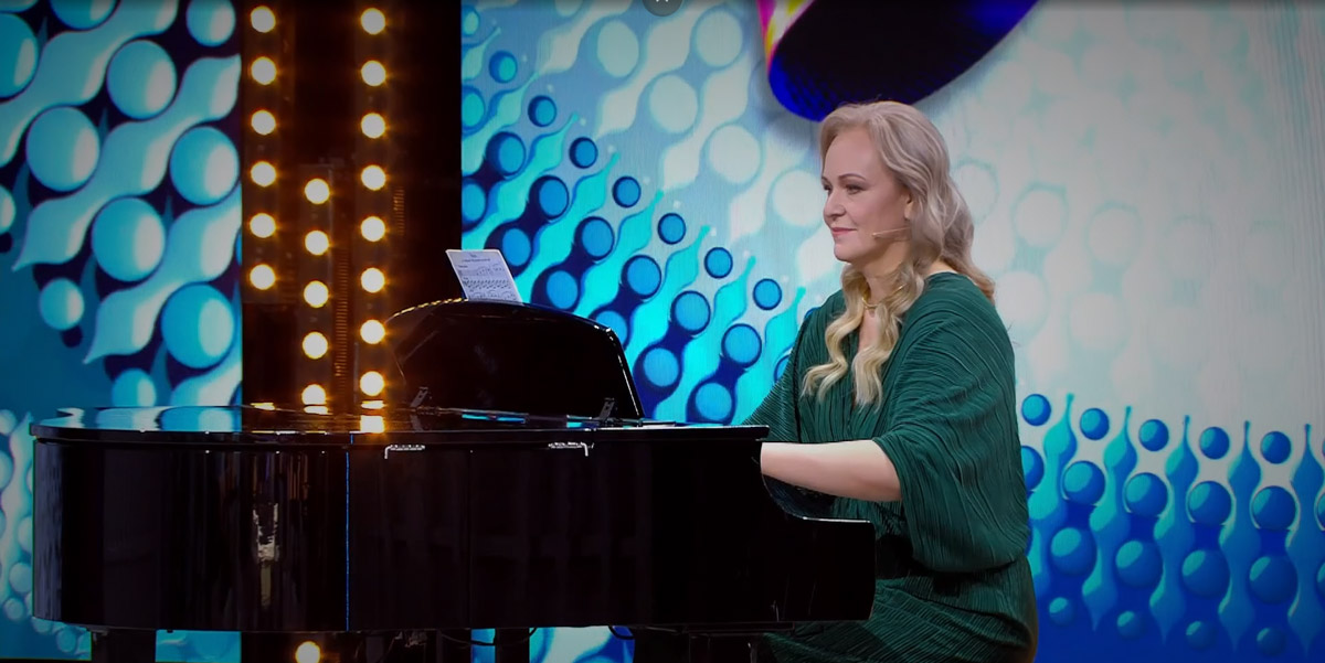 Реально ли найти свою судьбу за 45 минут эфирного времени? Миссия не из легких, но вполне выполнима. С таким настроем ехала на передачу «Давай поженимся» Вера Крылова. Владимирская учительница сольфеджио примерила на себя роль невесты и стала фавориткой жениха из Калининграда. Девушка рассказала «Ключ-Медиа», как оказалась на площадке и чем закончилась эта лав-стори.