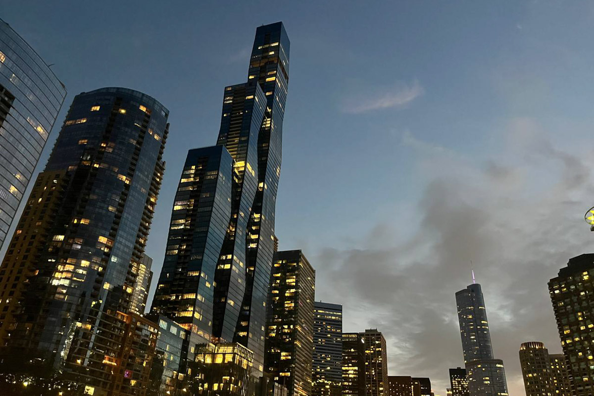 Владимирский боец ММА Вероника Борисова находится в США с февраля 2024 года. За последние пару лет она успела принять участие в нескольких боях, поставить карьеру на паузу, выйти замуж. О крутых поворотах на жизненном пути чемпионка поведала «Ключ-Медиа».