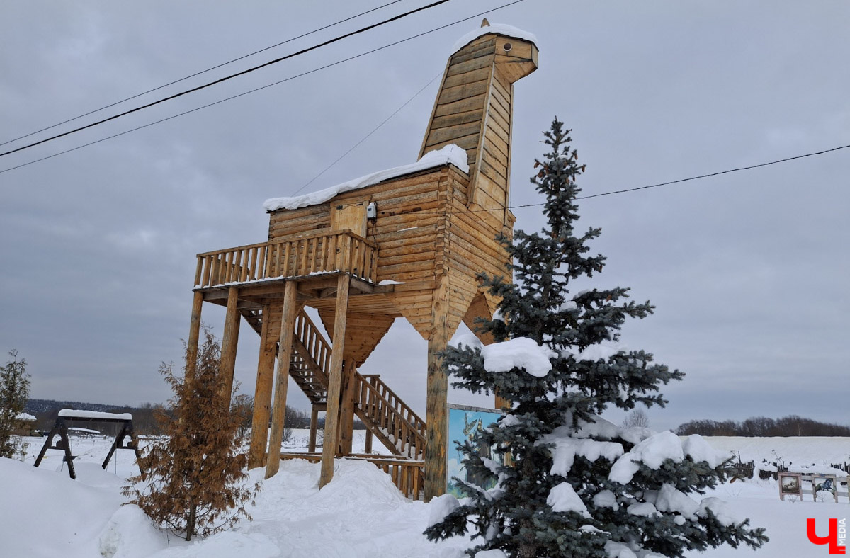 Майские праздники стартуют уже в эту пятницу, и провести их в квартире — вариант так себе. Лучше запланировать небольшое путешествие по 33-му региону. Далеко не уезжаем, каникулы будут не долгими: всего два блока по три дня. Зато времени прокатиться по городам Владимирской области хватит. «Ключ-Медиа» расскажет, куда точно стоит поехать.
