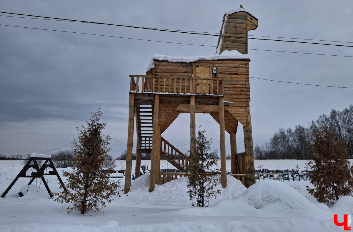 Майские праздники стартуют уже в эту пятницу, и провести их в квартире — вариант так себе. Лучше запланировать небольшое путешествие по 33-му региону. Далеко не уезжаем, каникулы будут не долгими: всего два блока по три дня. Зато времени прокатиться по городам Владимирской области хватит. «Ключ-Медиа» расскажет, куда точно стоит поехать.