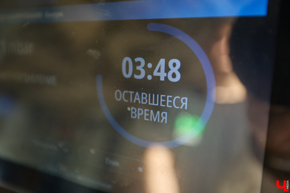 Представьте: середина июля, полдень, термометр за бортом уверенно перешагнул за +30. Вы заперты в бесконечной пробке где-нибудь на Большой Нижегородской. В теории в салоне должен быть оазис, но на деле кондиционер лишь жалобно имитирует прохладу, выплевывая порции едва остывшего воздуха. Мастера из Kerby’s Refit знают, как вернуть в салон долгожданную арктическую свежесть всего за один визит.