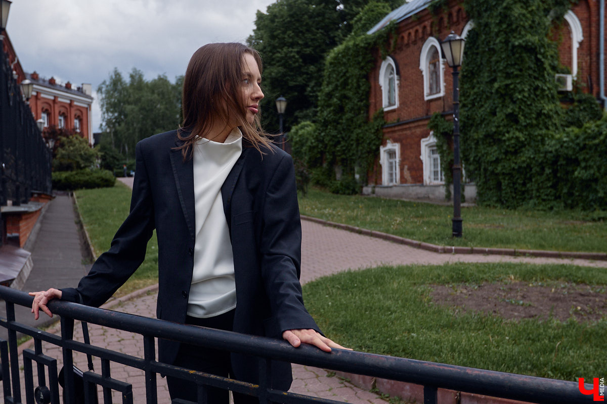 Ежедневно мы видим этого человека в зеркале, но не всегда готовы его принять. А ведь именно с построения собственного «я» и любви к себе начинается путь здоровой успешной личности. В этом убедилась Елизавета Корешкова, которая рассказала «Ключ-Медиа», как страдала, а потом приняла и полюбила себя.