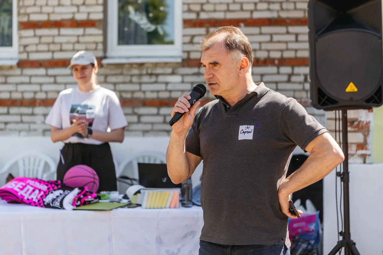 Накануне Дня защиты детей в гости к воспитанникам лухтоновской школы-интерната приехали сотрудники компании «Дау Изолан». Ведущее предприятие химической промышленности 33-го региона поддерживает ребят уже много лет.