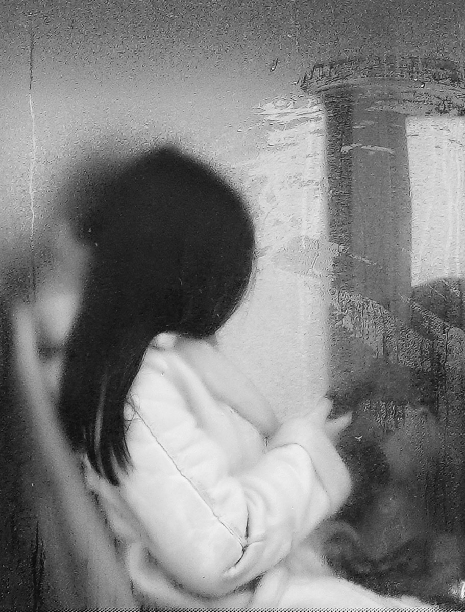 Говорят, что случайные фото являются самыми удачными. Доказать эту гипотезу смог владимирский фотограф Михаил Кудрин. Его идея запечатлеть людей на остановке в родном Юрьевце превратилась в проект «Люди улиц. Пассажиры». И пока местные ждут новый фото-дамп в соцсетях творца, мы решили узнать у него все подробности про снимки лиц соседей по микрорайону.