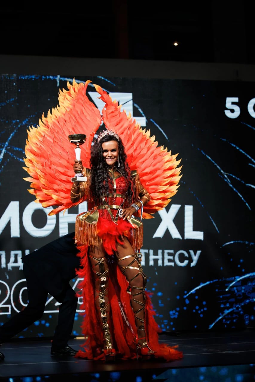 5 сентября в Мытищах прошел чемпионат по бодибилдингу, на котором выступили спортсмены Владимирской области. Мария Морозова стала чемпионкой в категории «Артистик-модель», Светлана Заморникова взяла бронзу в «Фитнес-стиле», а Максим Афанасьев дебютировал в новой для себя категории «Атлетический бодибилдинг».
