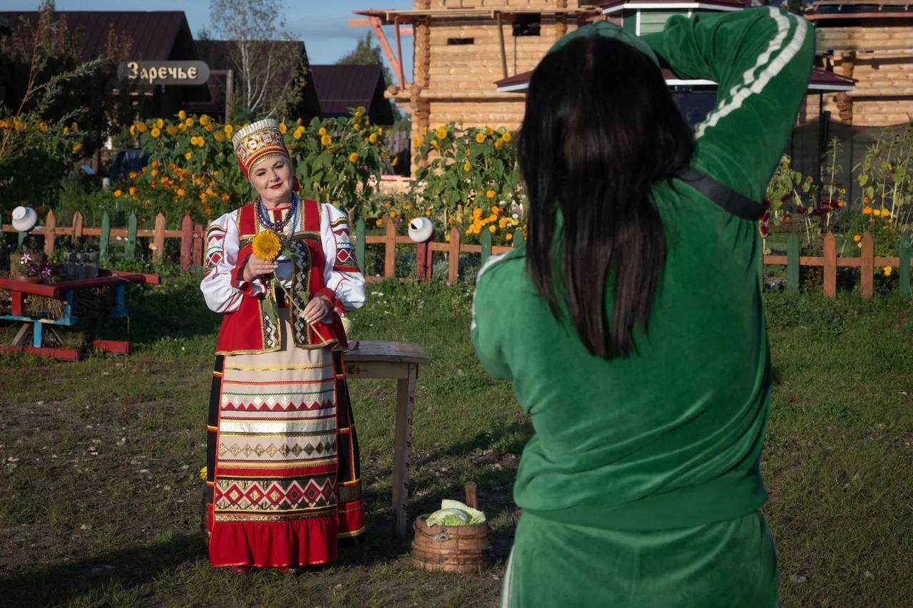 Вот и завершился ежегодный всероссийский конкурс красоты, материнства и милосердия Mrs. Planet Eurasia. В этом году традиционно крымский проект принимал город Суздаль. За титулы боролась 21 участница из разных уголков нашей страны и зарубежья. Разумеется, обворожительные леди из 33-го региона традиционно забрали в финале высокие титулы и премии!