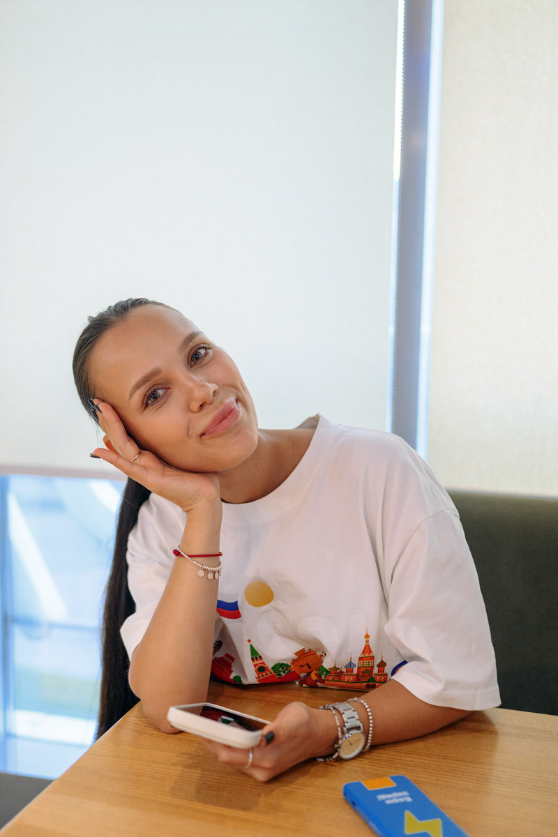 Настоящую осеннюю фитнес-вечеринку устроил премиальный клуб «Атмосфера». Четвертый год подряд он доказывает, что спорт может быть ярким, громким и невероятно объединяющим. «Ключ-Медиа» побывал на празднике и узнал, чем организаторы удивили гостей на этот раз.